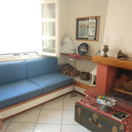 Nyaraló Sunset Escape Trisztiníka-part